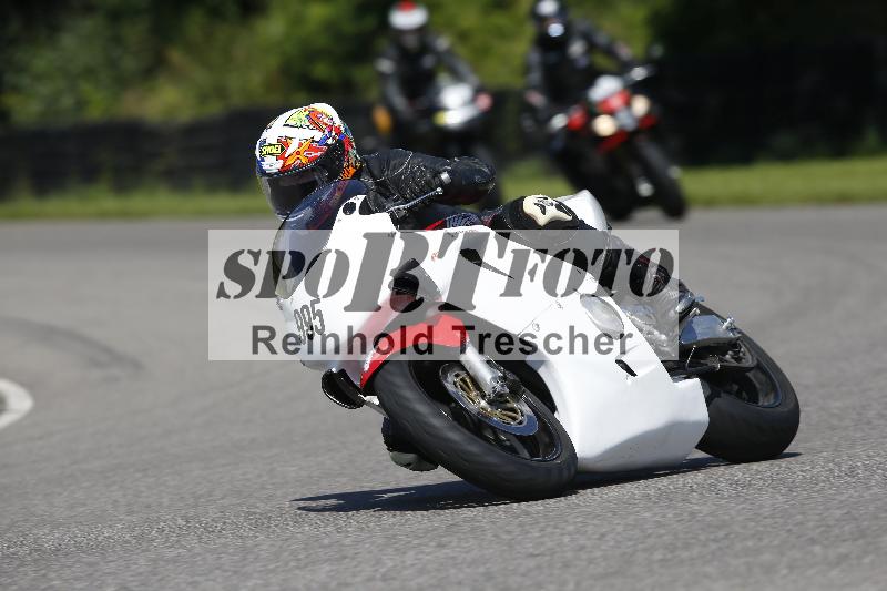 /Archiv-2024/29 12.06.2024 MOTO.CH Track Day ADR/Gruppe gelb/995